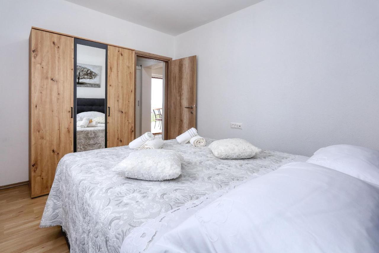 Apartments Poljak Rtina Zewnętrze zdjęcie